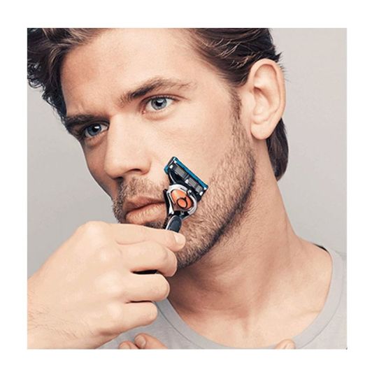 Tondeuse barbe BRAUN BT3941 + rasoir Gillette Fusion5